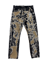 Load image into Gallery viewer, BORDERLINE JEANS 2.0
